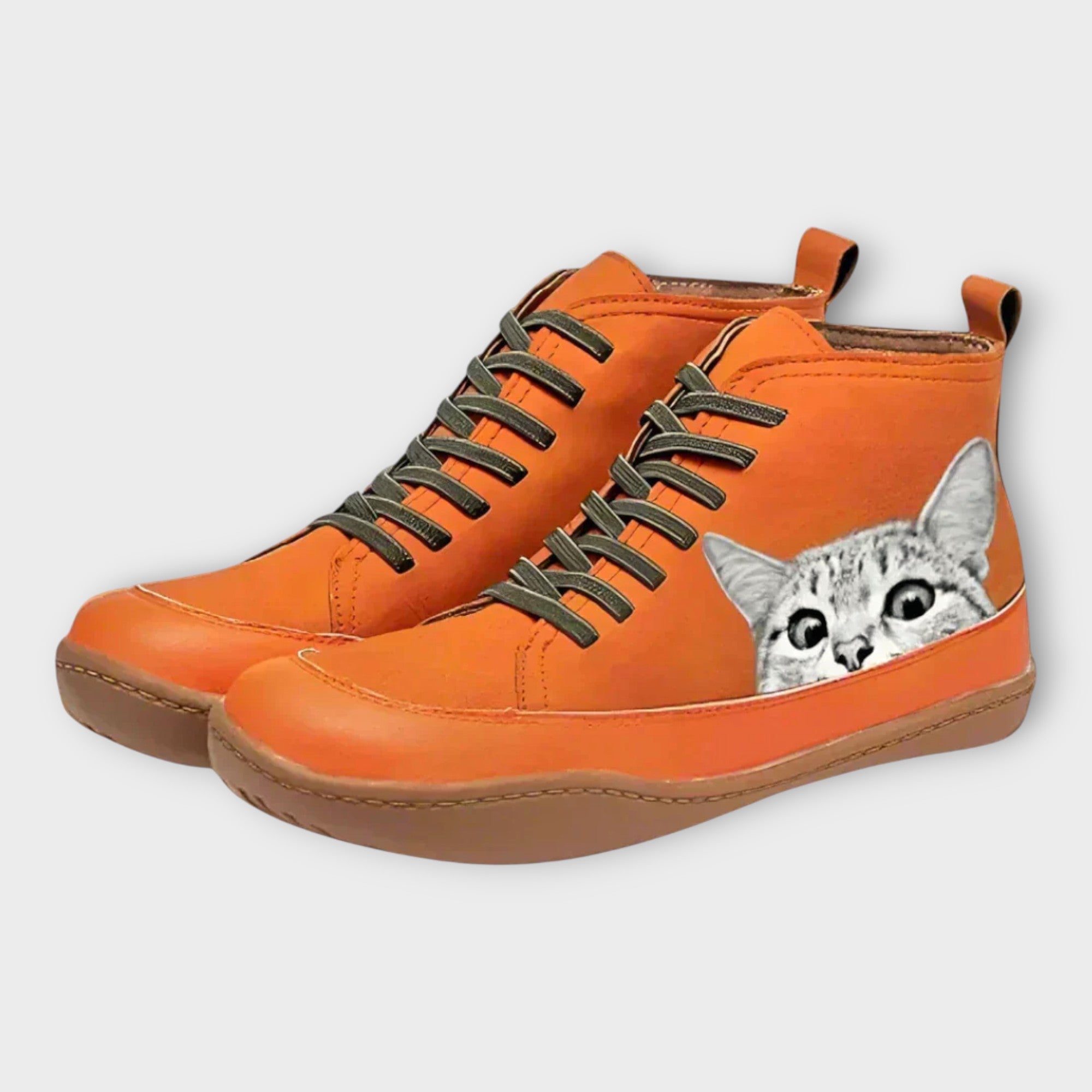 Stylish Sneakers with Subtle Design