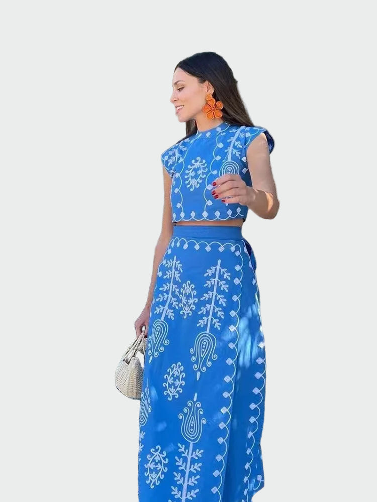 Elegant Patterned Set