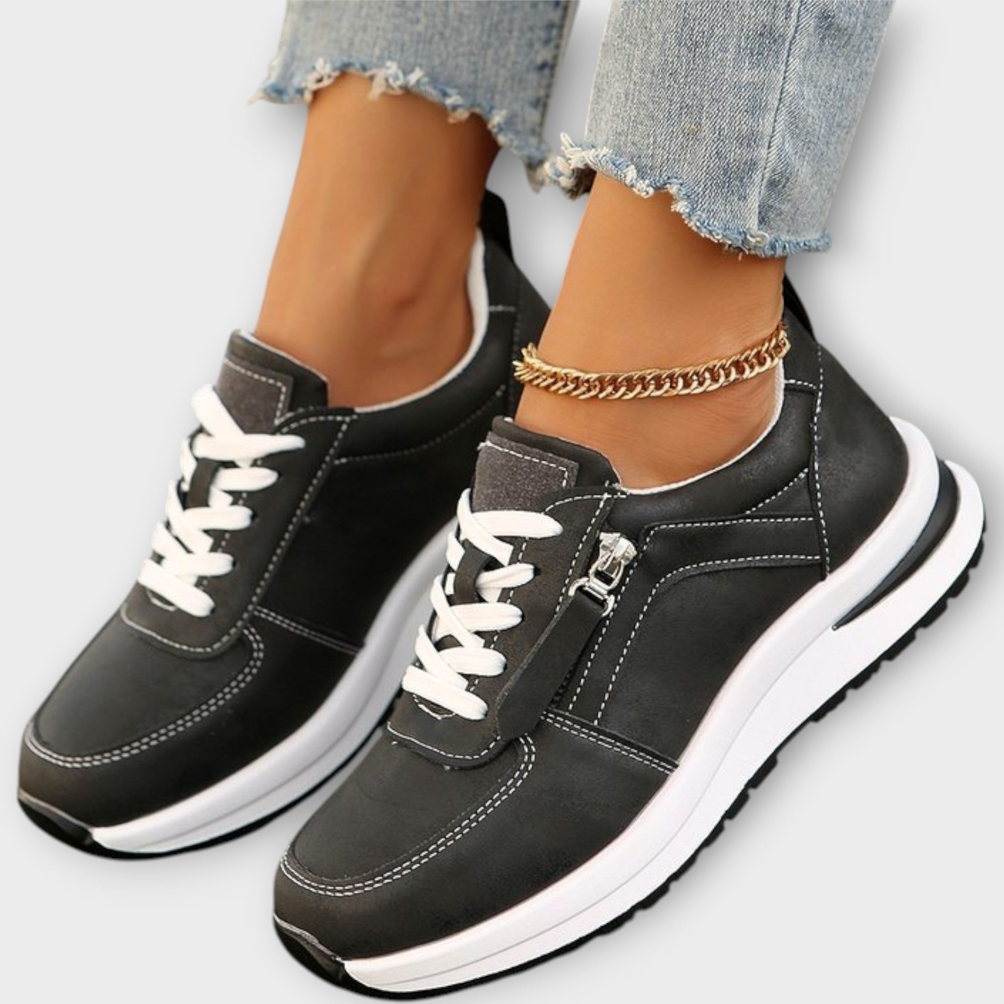 Sports Shoes with Comfort and Timeless Style