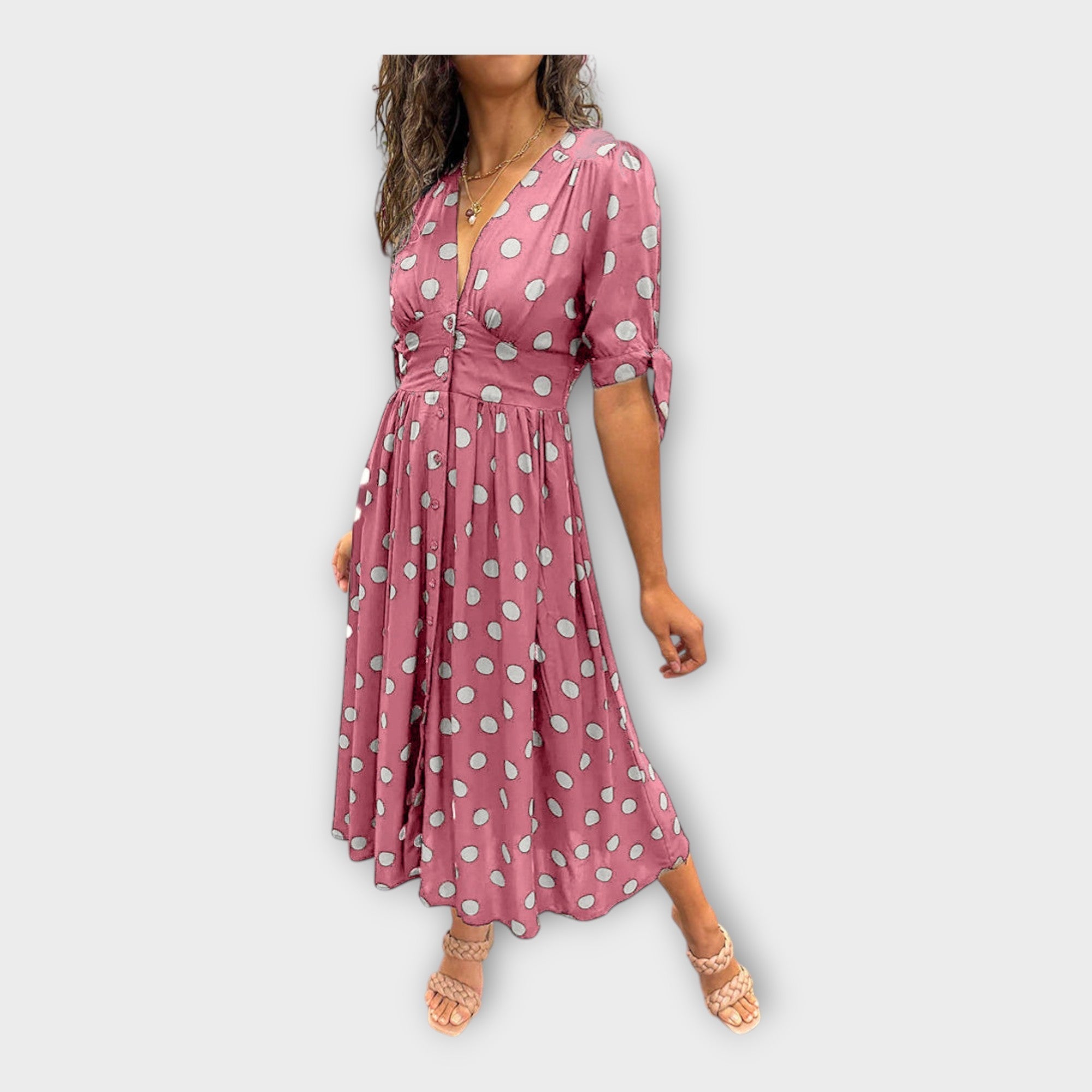 Elegant dress with modern pattern and timeless finesse