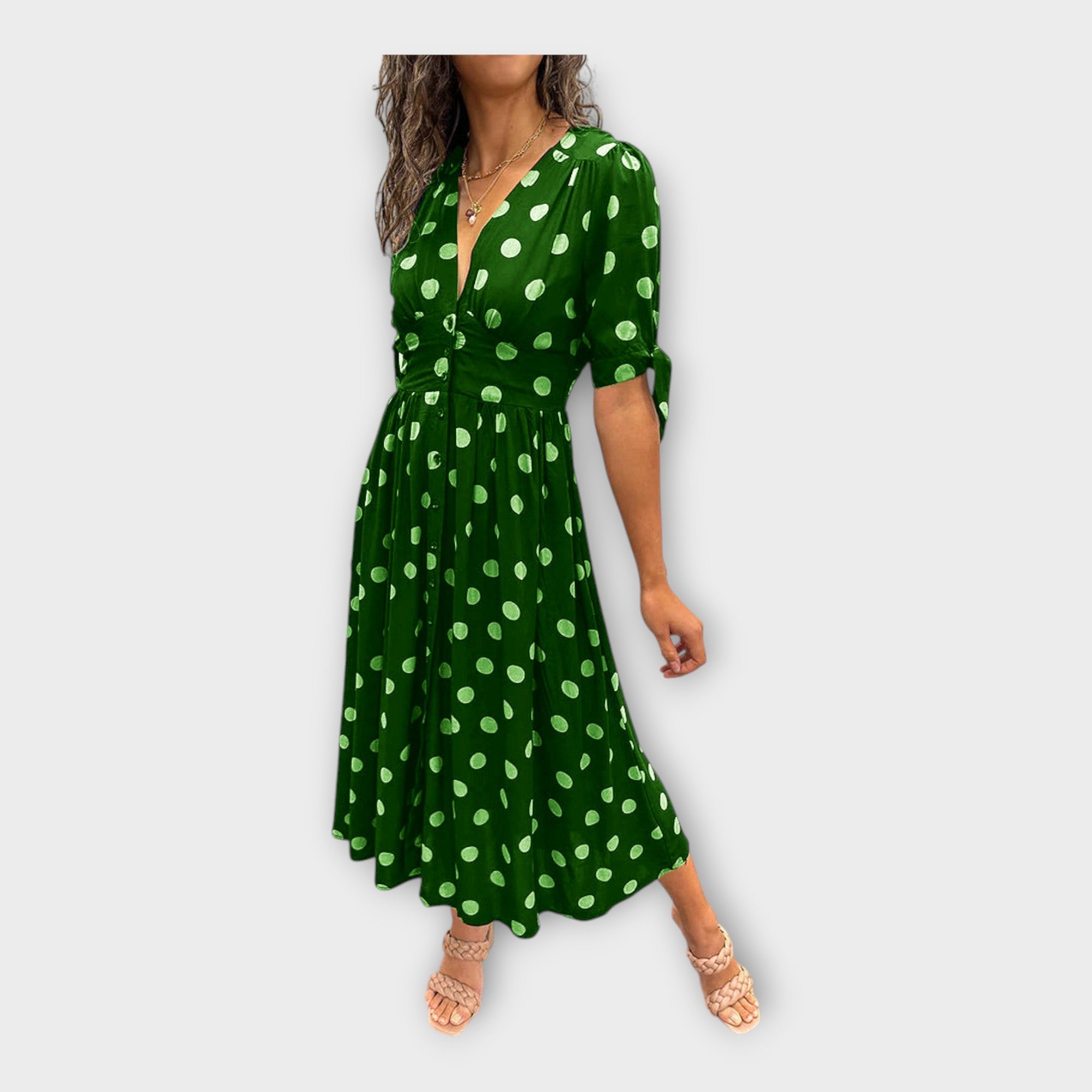 Elegant dress with modern pattern and timeless finesse