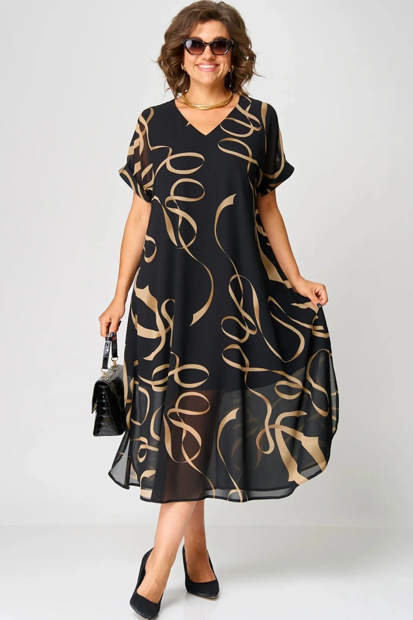 Airy Dress with Linear Patterns and V Neckline