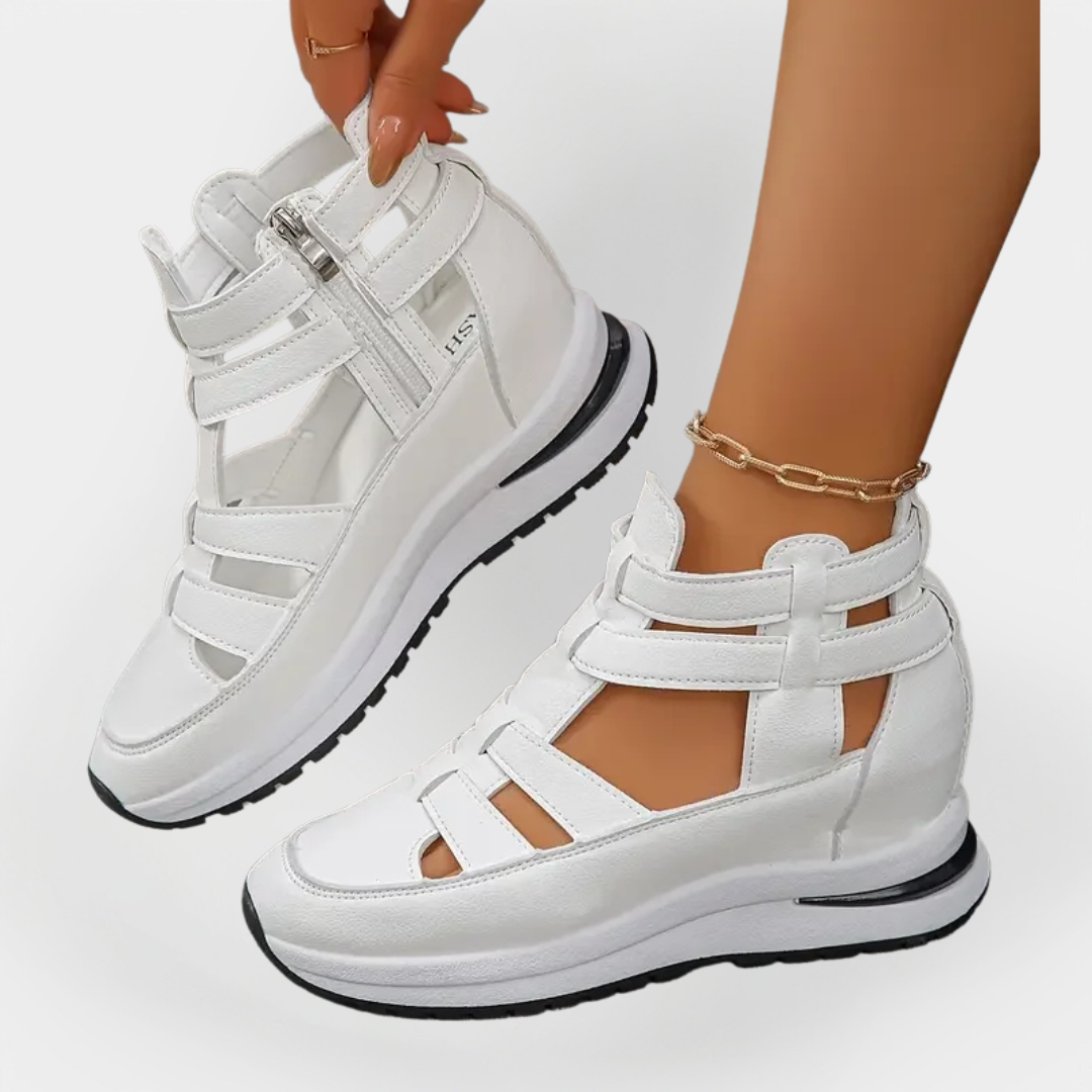 Elegant Lightweight Heeled Sandal with Side Zip