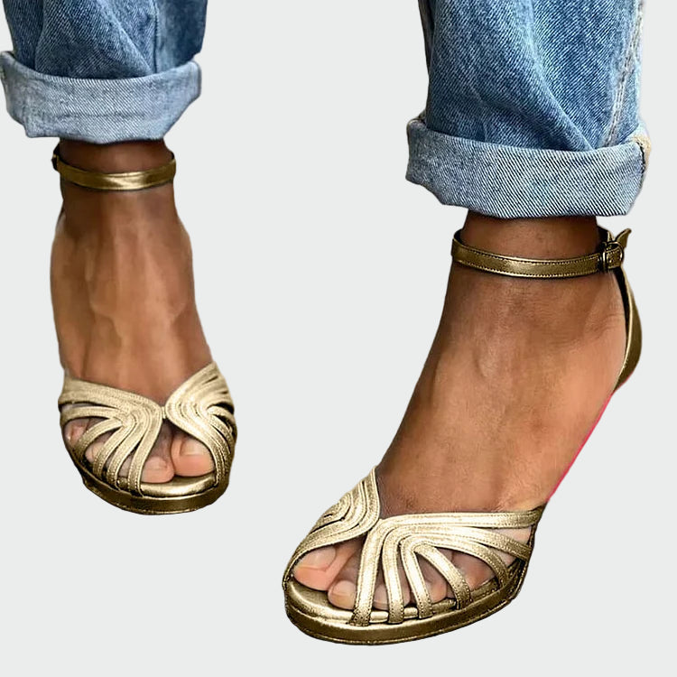 Contrasting Heeled Sandals