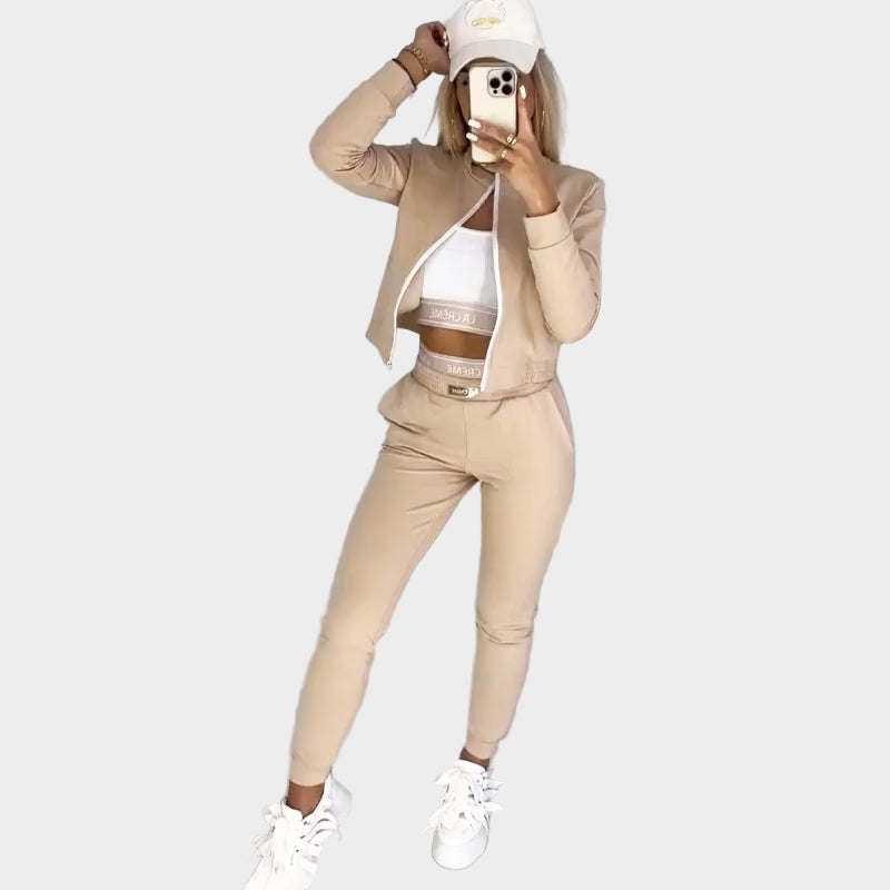 Women's 3-Piece Sports Set with Zip and Comfortable Fit