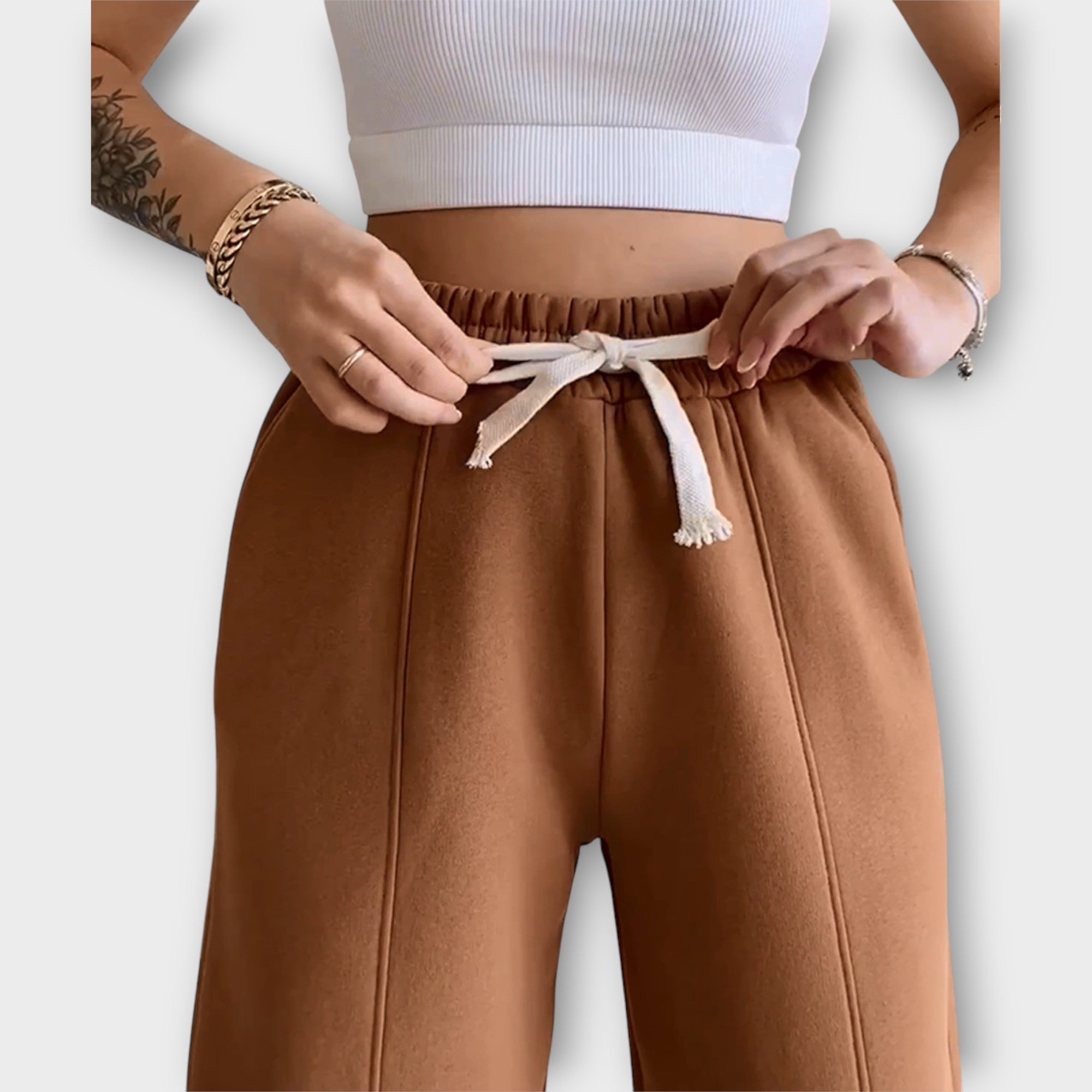 Button Set with Elegant Line