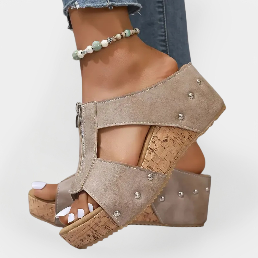 Comfortable Heeled Sandals with Zip
