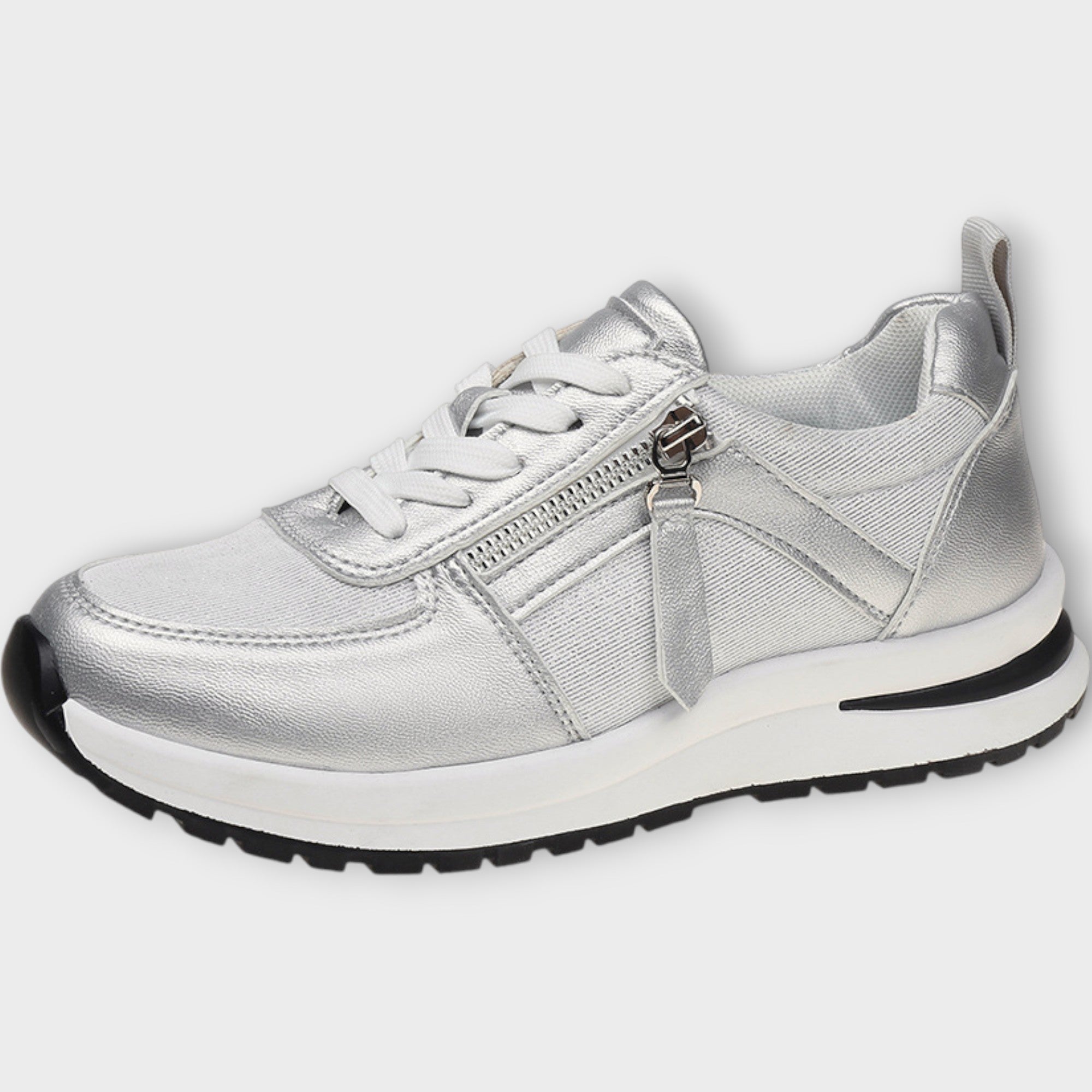 Sports Shoes with Comfort and Timeless Style
