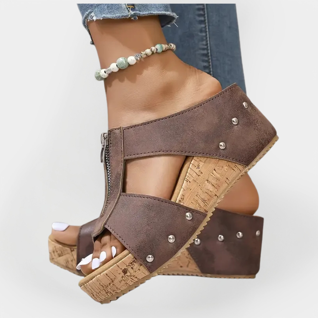 Comfortable Heeled Sandals with Zip