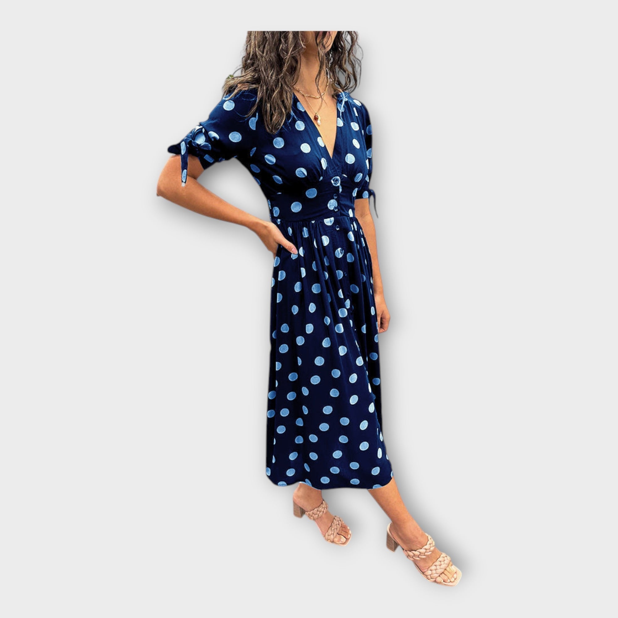 Elegant dress with modern pattern and timeless finesse