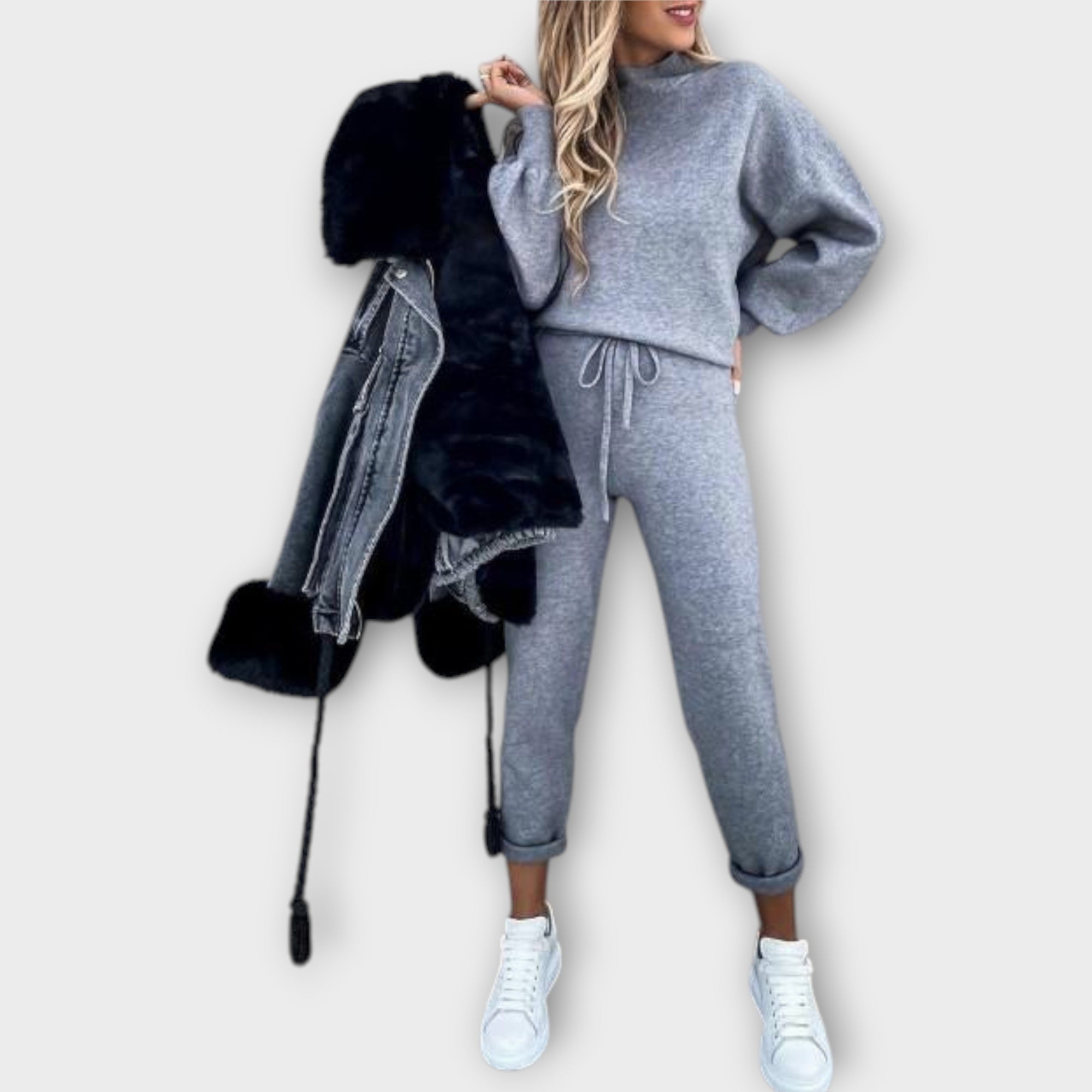 Set with Comfortable Fit and Timeless Elegance