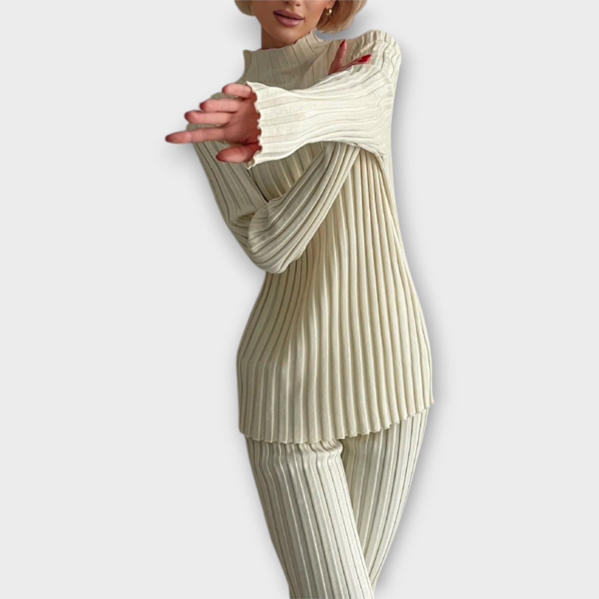 Knitted Set with Modern Line