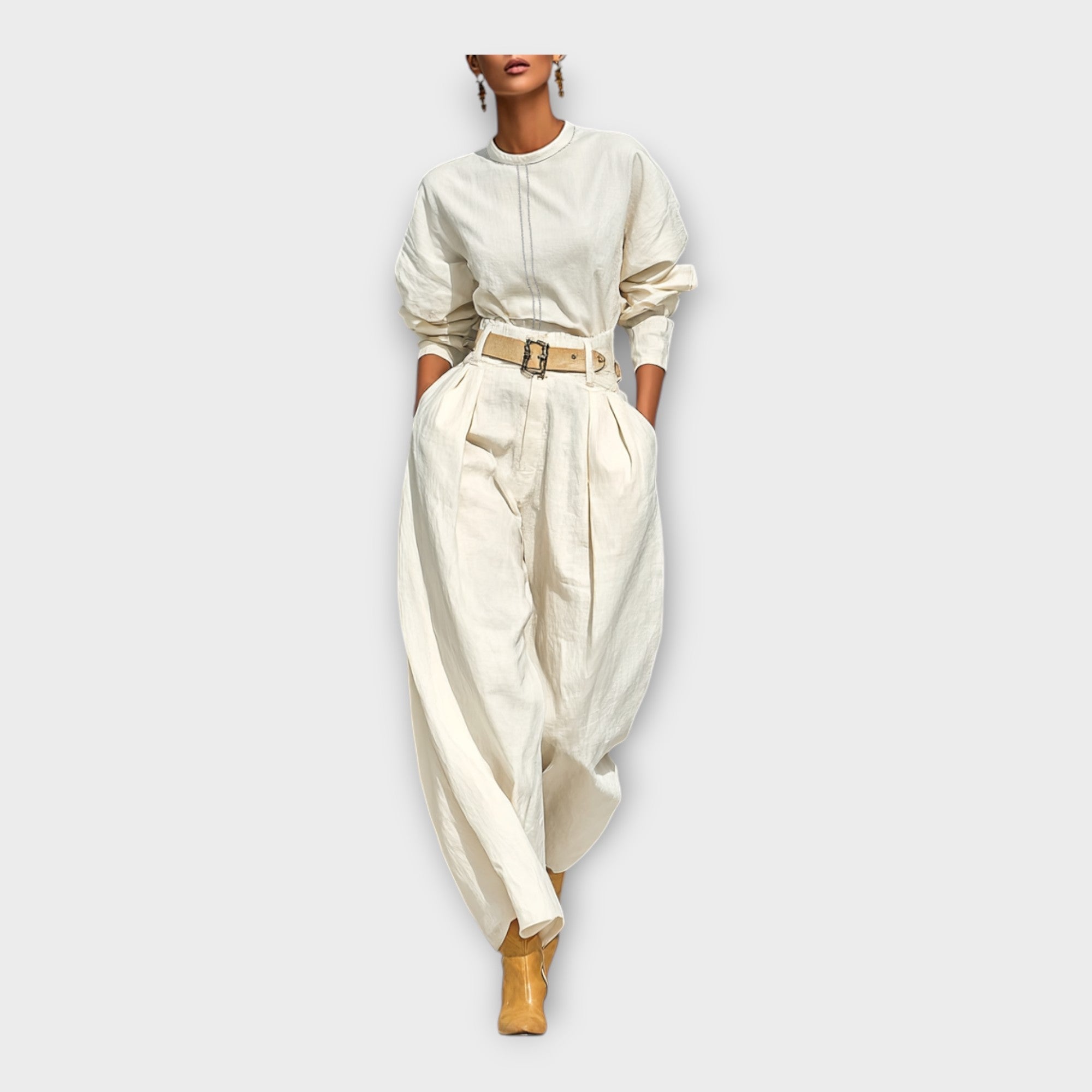 Outfit with a minimal aesthetic and timeless character