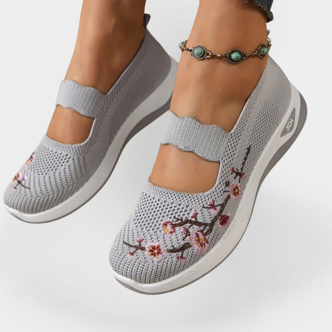 Orthopaedic Shoes with Flower Embroidery
