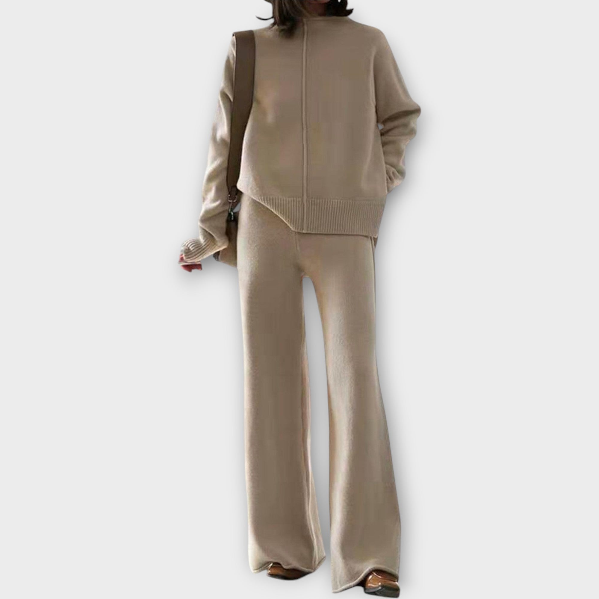 Set with Timeless Elegance and Comfort