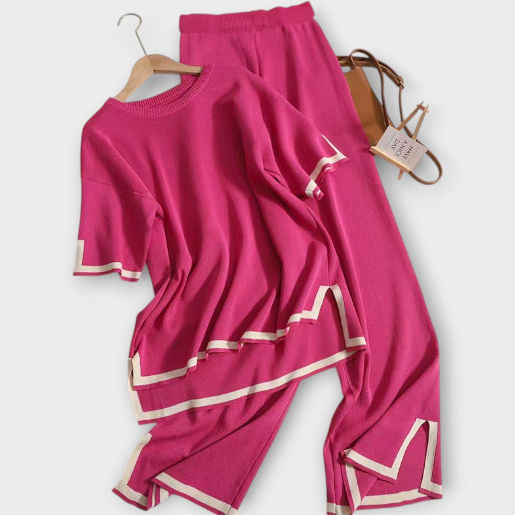 Knitted Set with Short Sleeves and Relaxed Fit