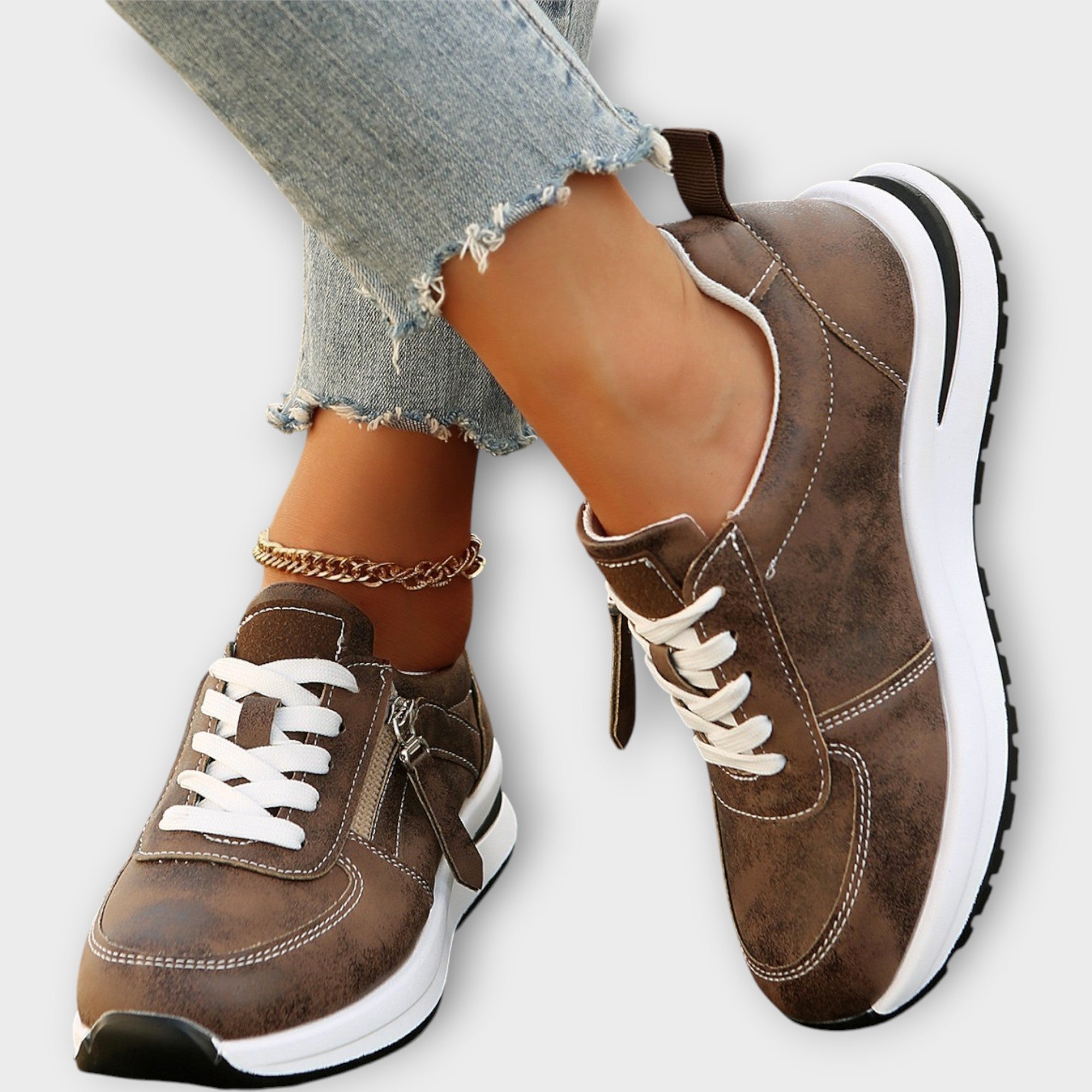 Sports Shoes with Comfort and Timeless Style