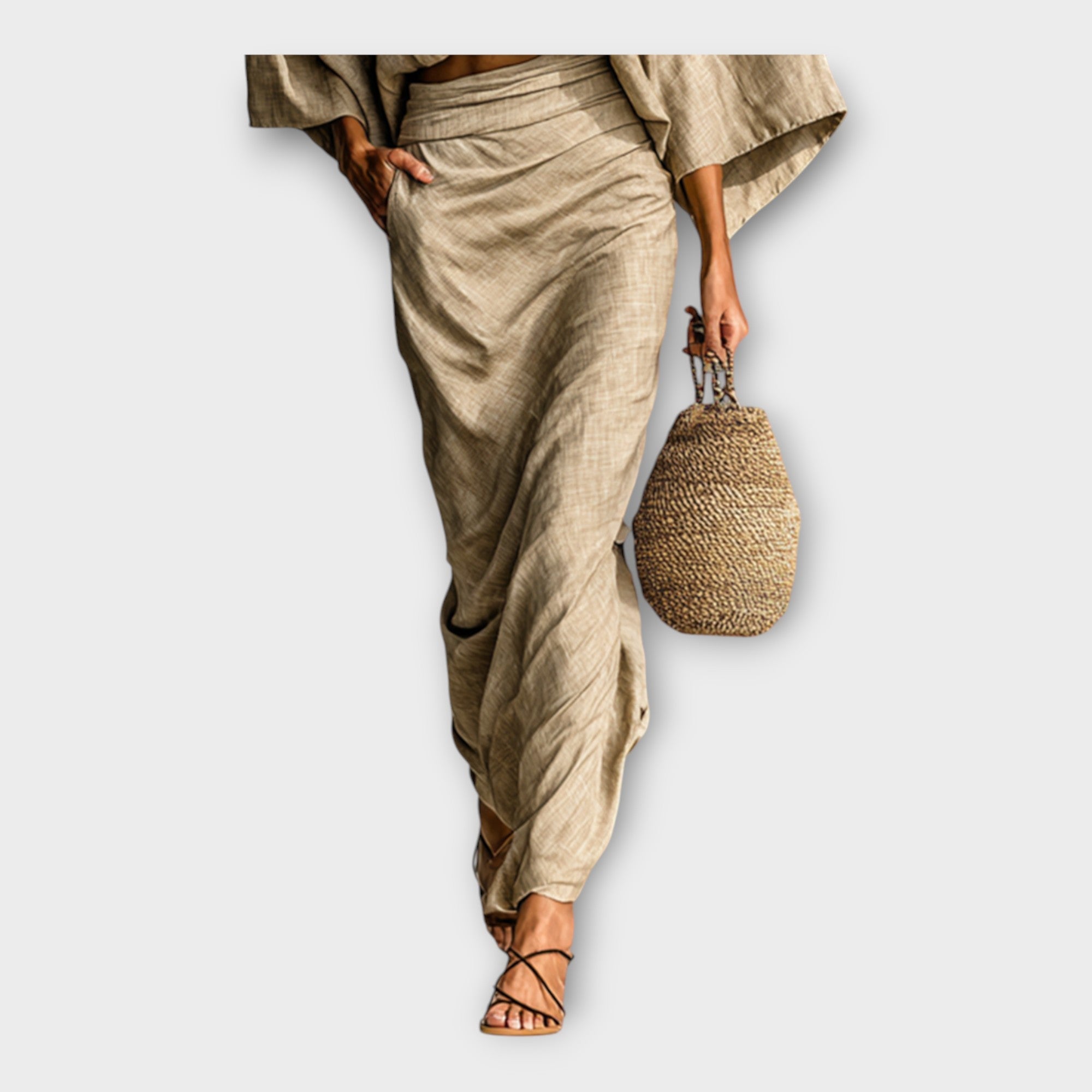 Set with sleek and versatile design