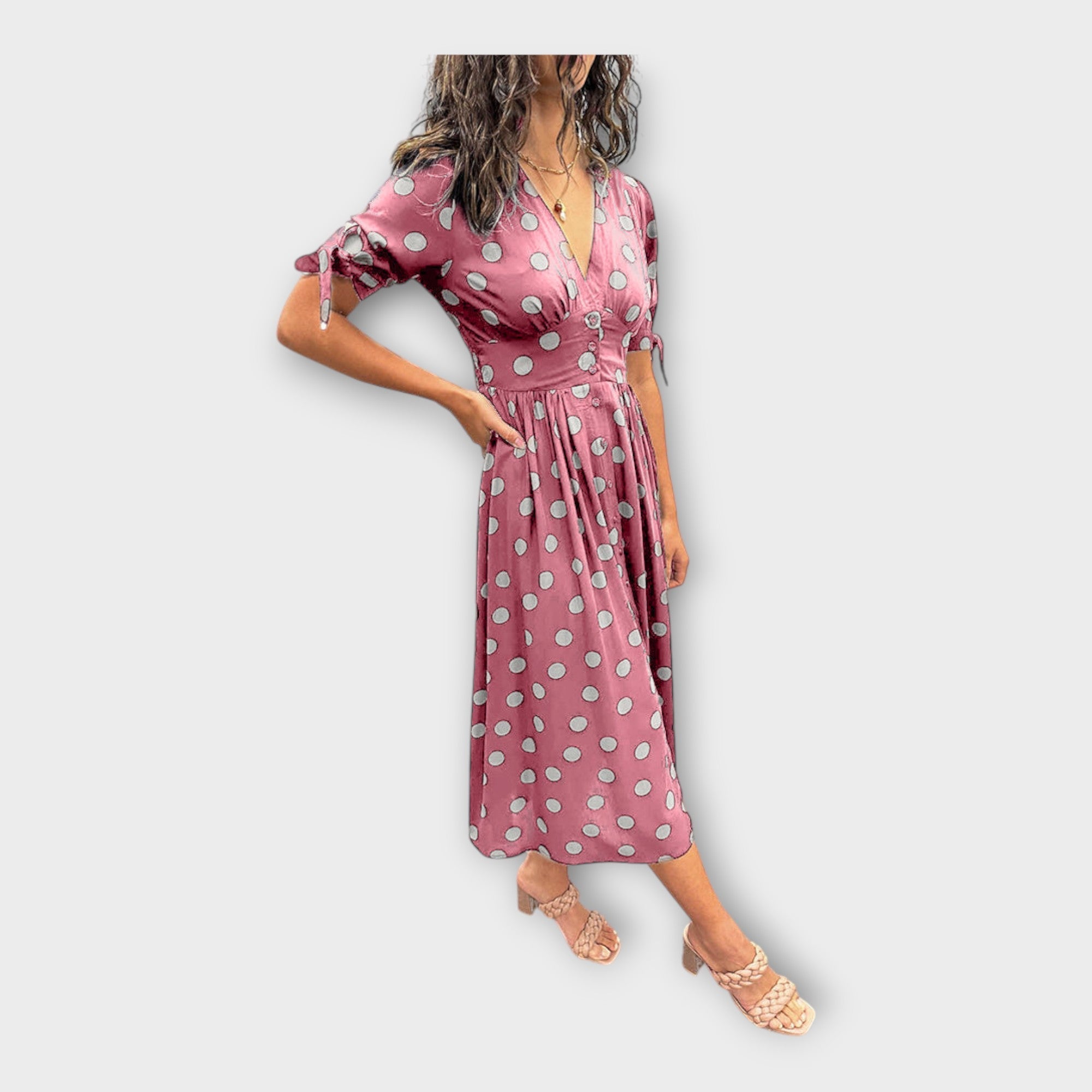 Elegant dress with modern pattern and timeless finesse