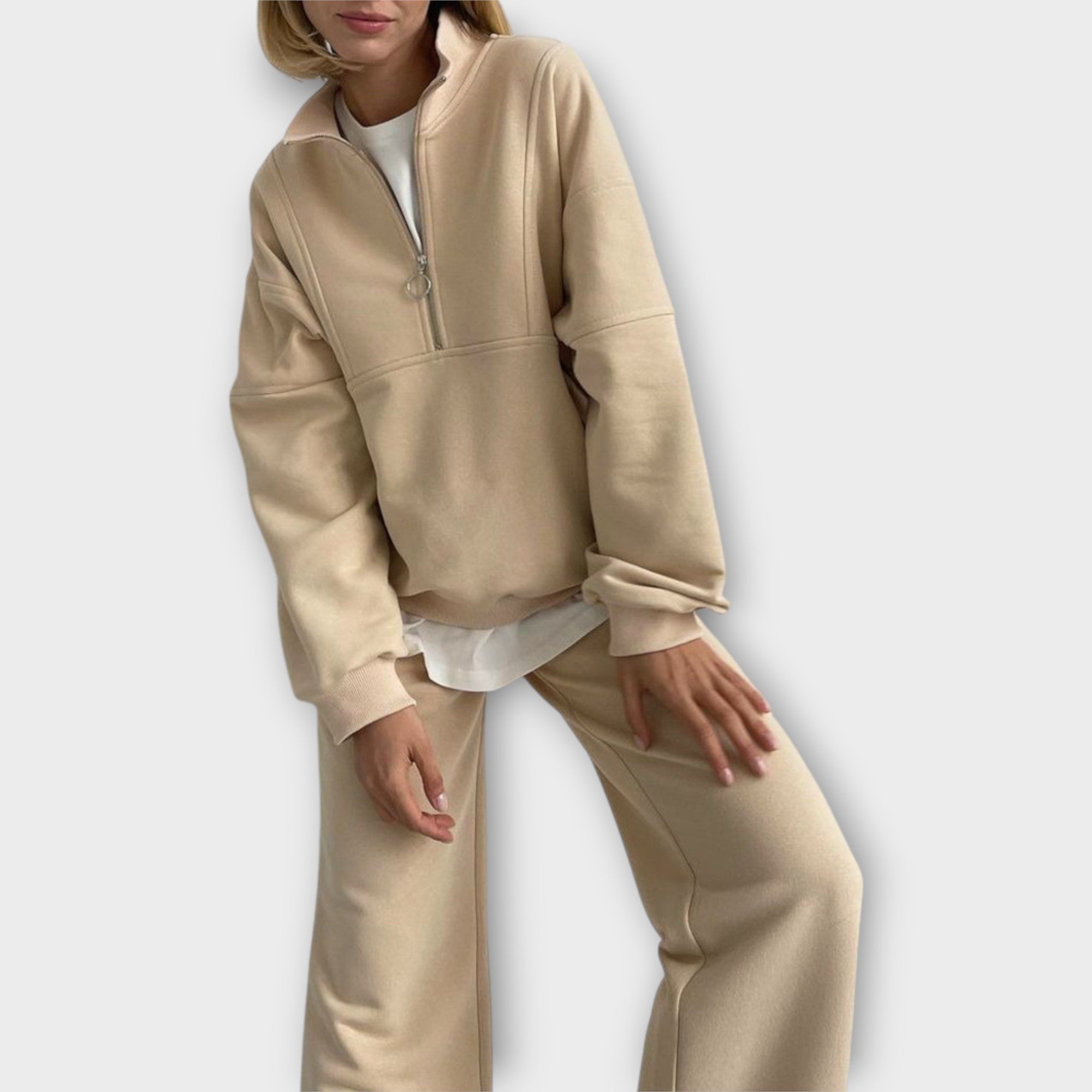 Zip Set with Minimal Aesthetic