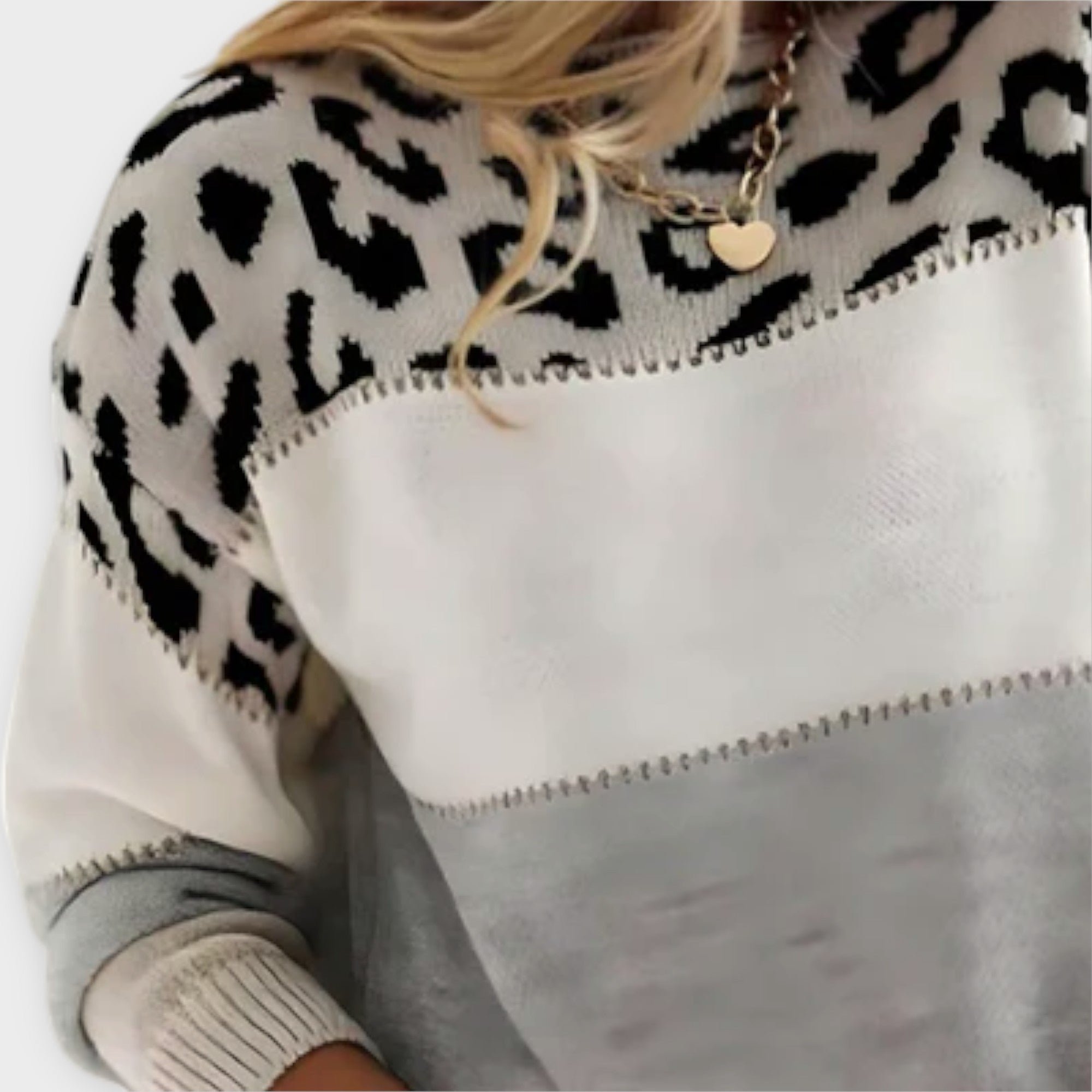 Cheyenne - Comfortable Sweater with Leopard Print