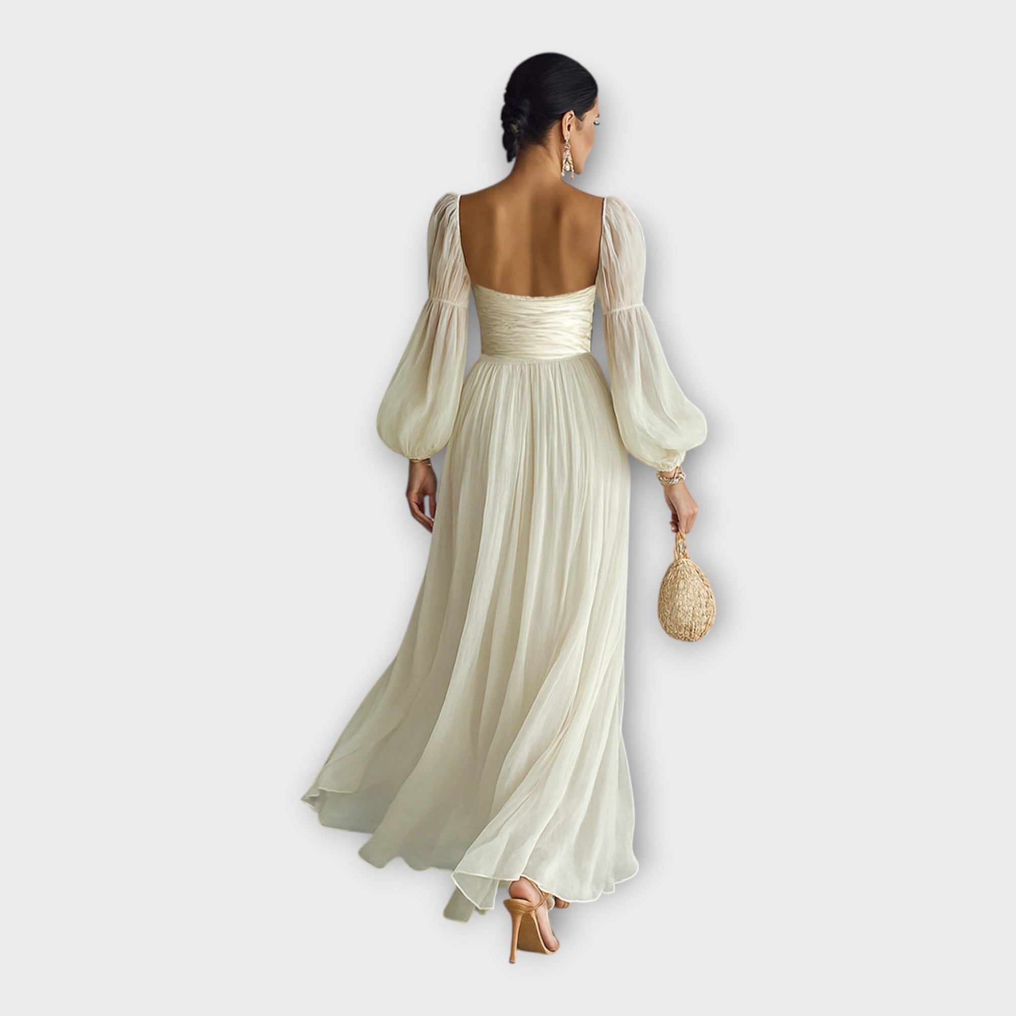 Airy maxi dress with a romantic silhouette