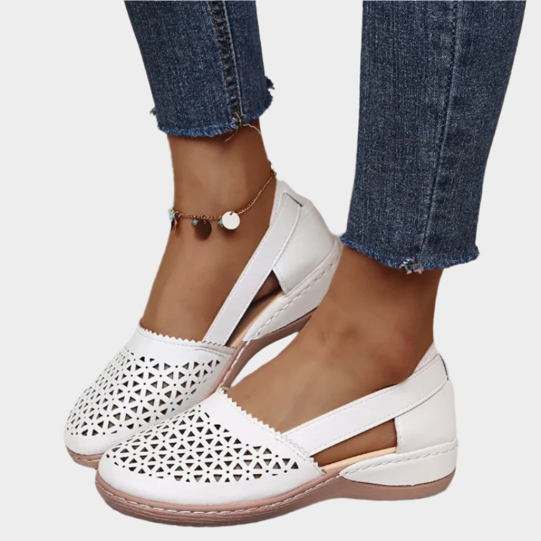 Anatomical Ballet Flats with Cut-Outs and Strap