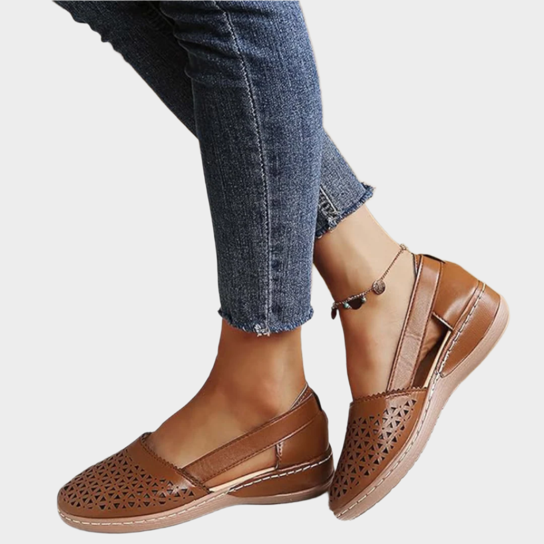 Anatomical Ballet Flats with Cut-Outs and Strap