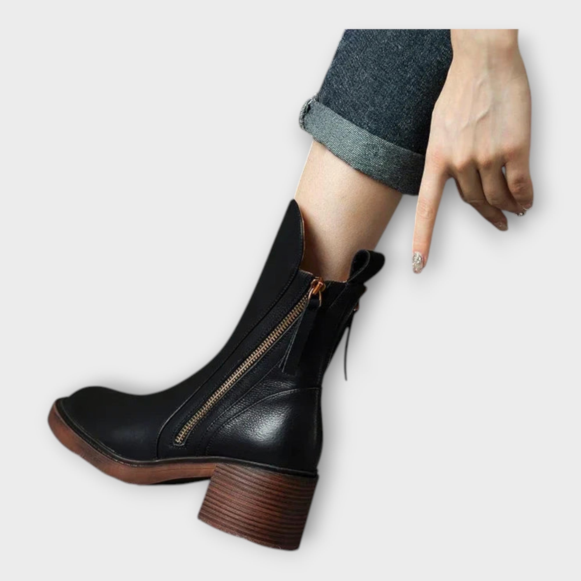 Ankle Boots with Elegant Line and Zip Detail