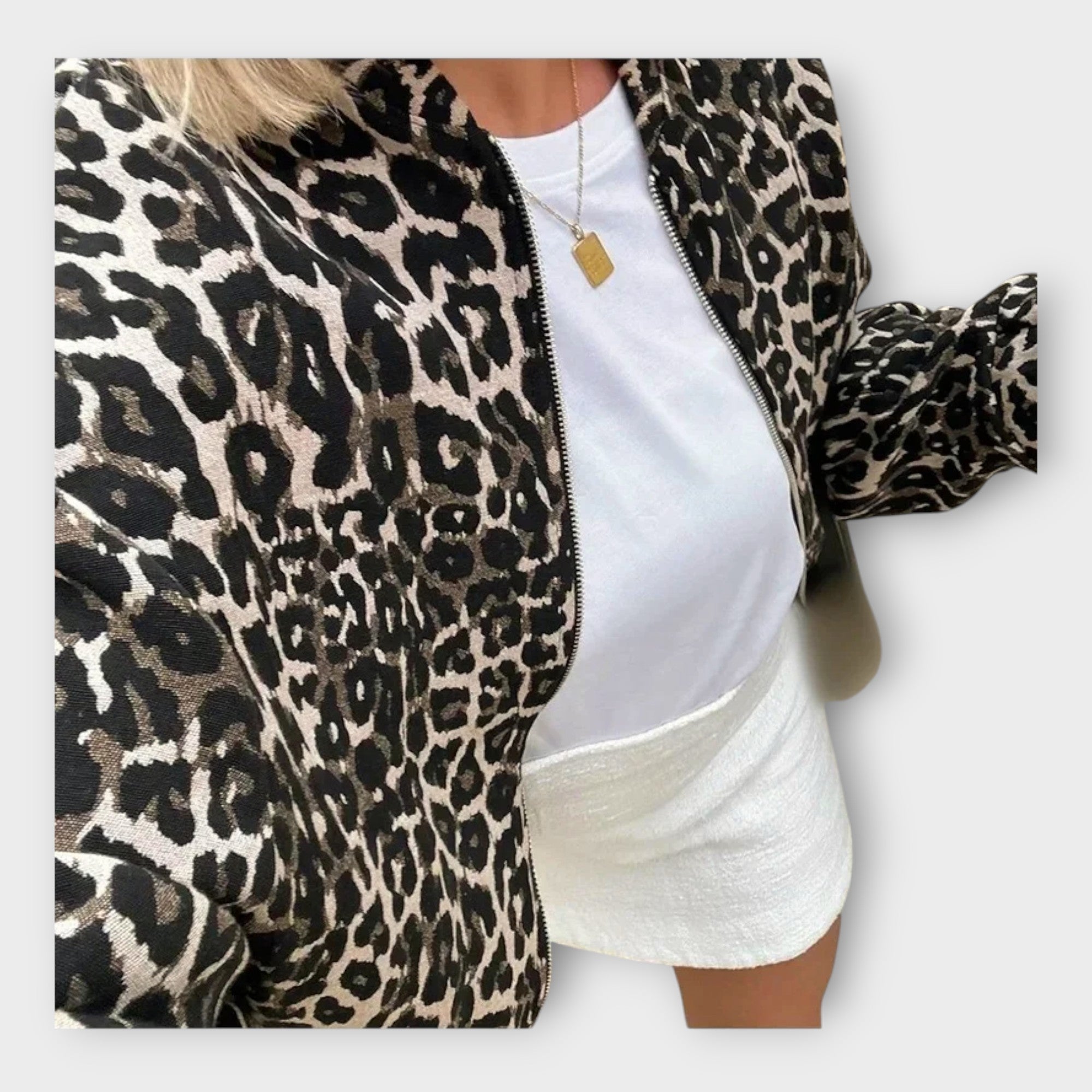 Elegant Blazer with Design