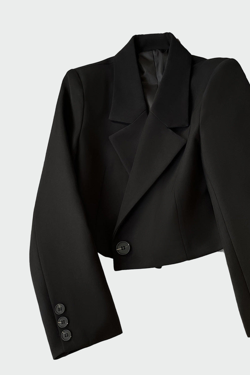 Jacket in a Refined Cut