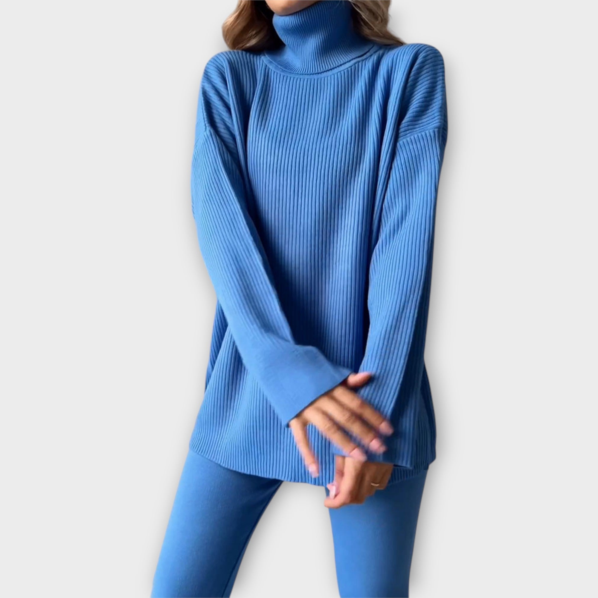 Knitted Set with Modern Aesthetic