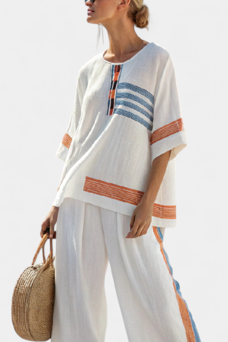Daisy Ethnic Set in White with Blue and Orange Details – Unique and Vibrant Style