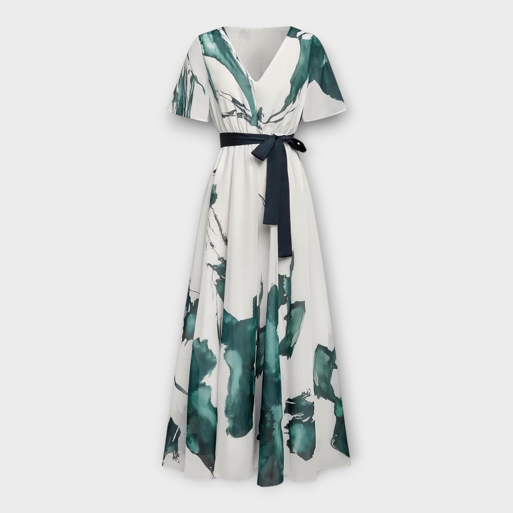 Long Dress with Belt and Airy Line