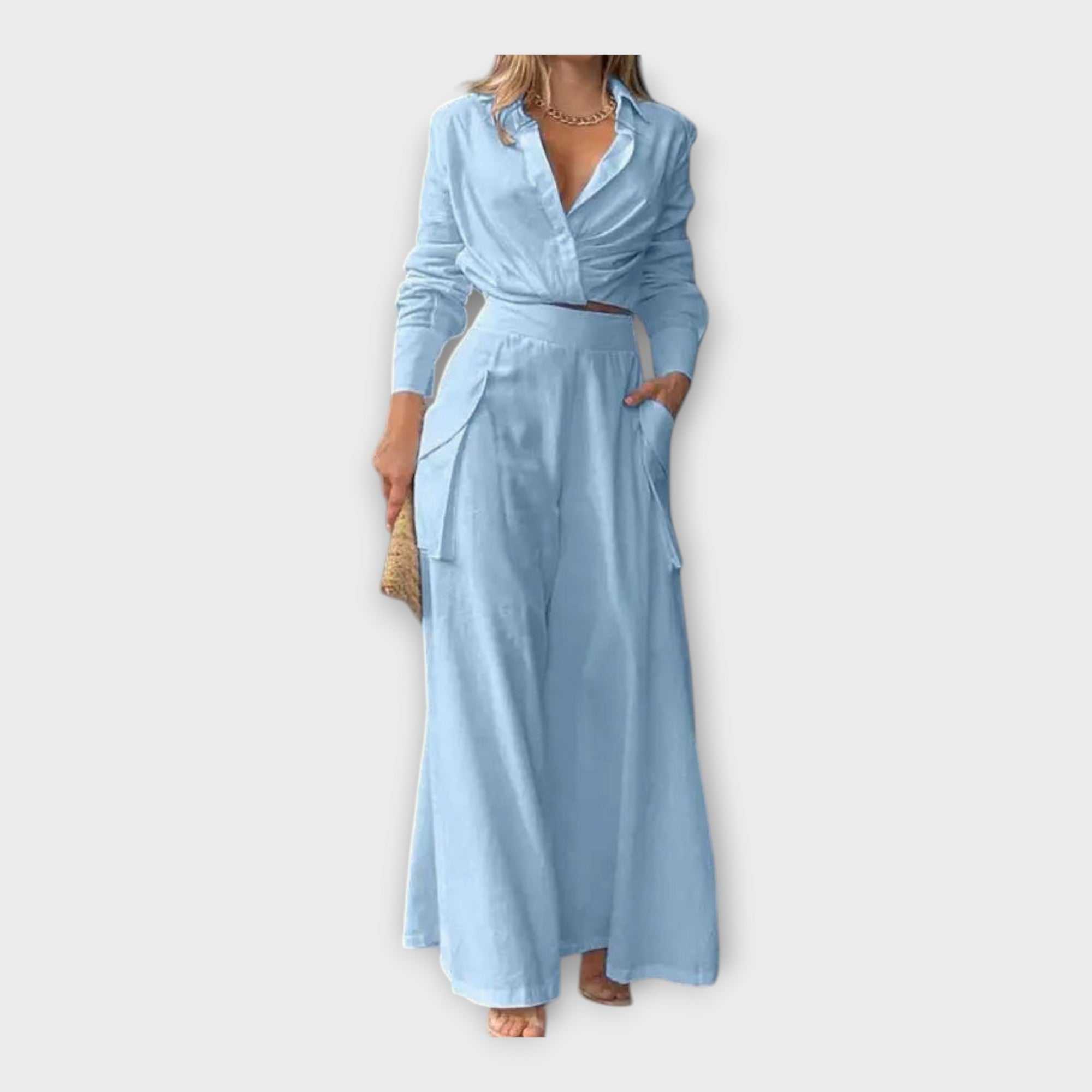 Set with timeless elegance and minimal aesthetic