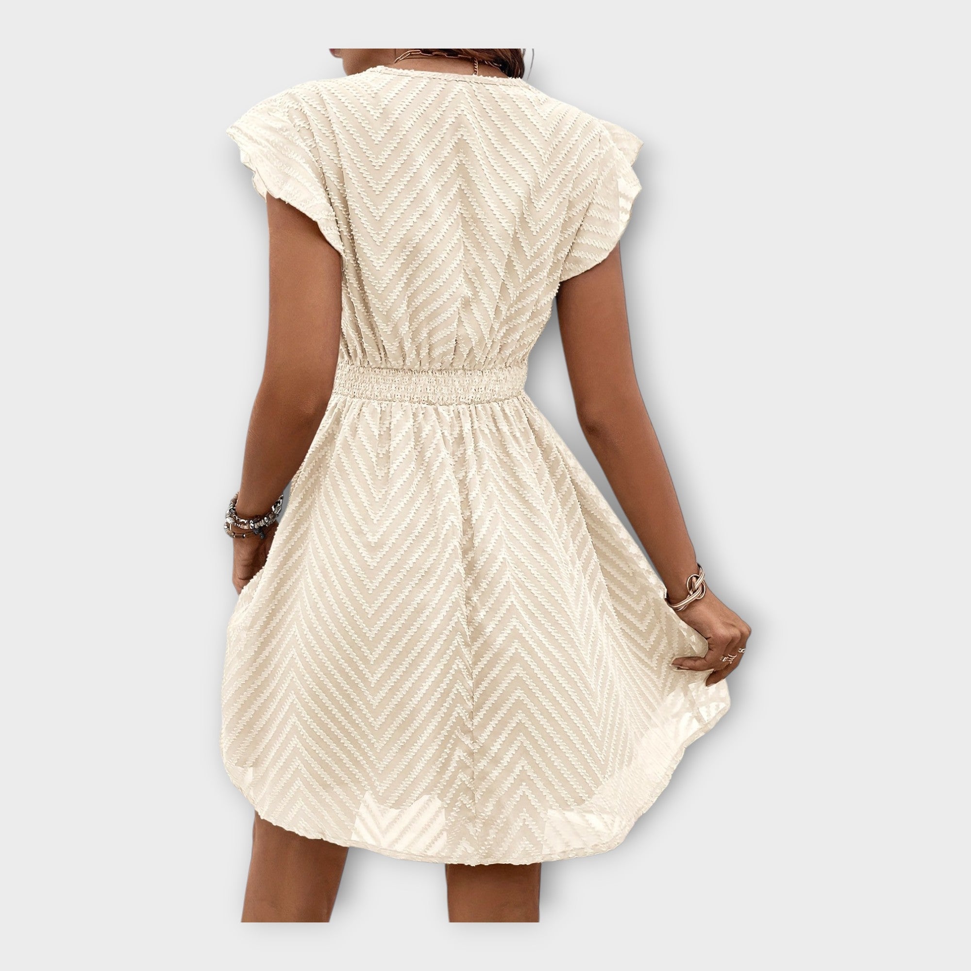 Elegant dress with refined aesthetics