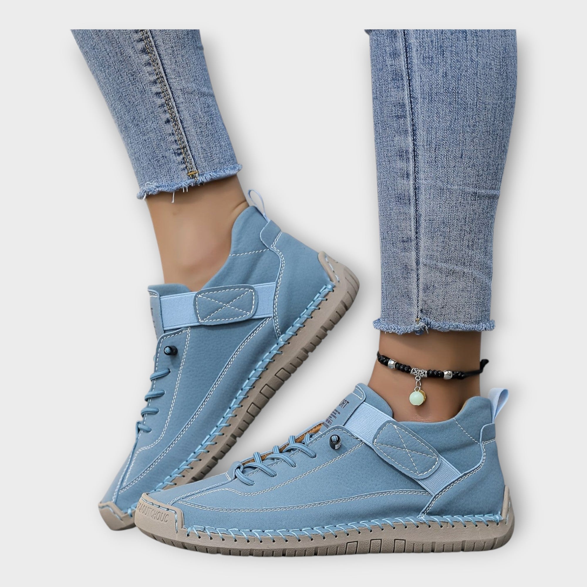 Stylish and Practical Sports Shoes